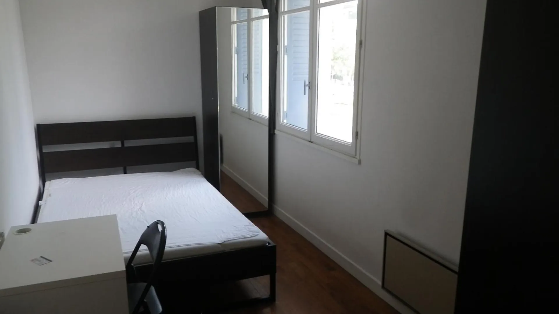 Chambre Privee Dans Appartement En Colocation A Grenoble A2 Homestay